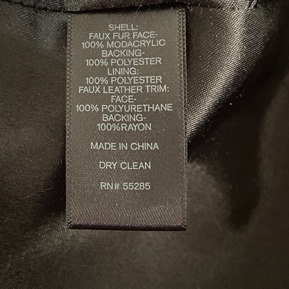 ✨Host Pick✨ Express Faux Fur Cropped Coat - Burgundy - Picture 7 of 7